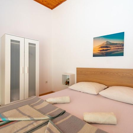 Apartments By The Sea Mandre, Pag - 4101 Kolan Camera foto