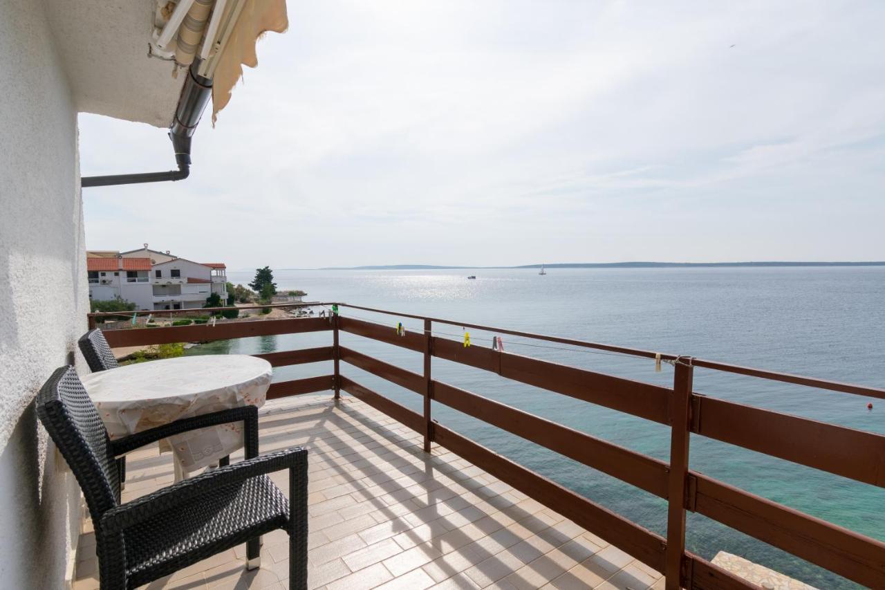 Apartments By The Sea Mandre, Pag - 4101 Kolan Esterno foto